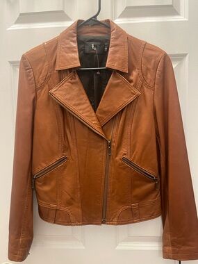 Vintage Women's Tan Leather Moto Jacket - Classic Zip Front